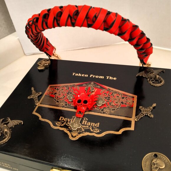 Original Suenos de Saundra Upcycled, Taken From the Devils Hand Cigar Box ,Purse - Picture 6 of 12
